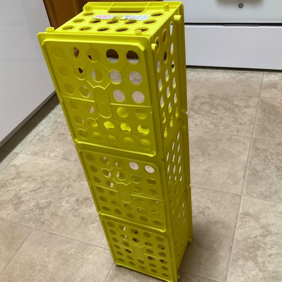 Stackable Bundle of 3 Neon Mini Crates - Picture 4 of 11